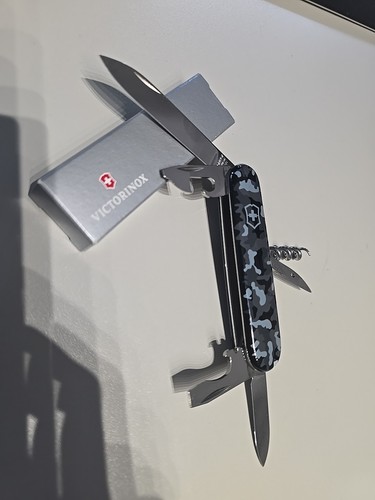 Victorinox spartan navy camo - victorinox,